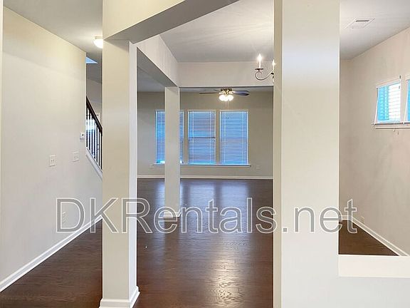 5th image of 483 Hardy Ives Ln