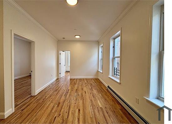 2nd image of 3367 Fenton Ave #3