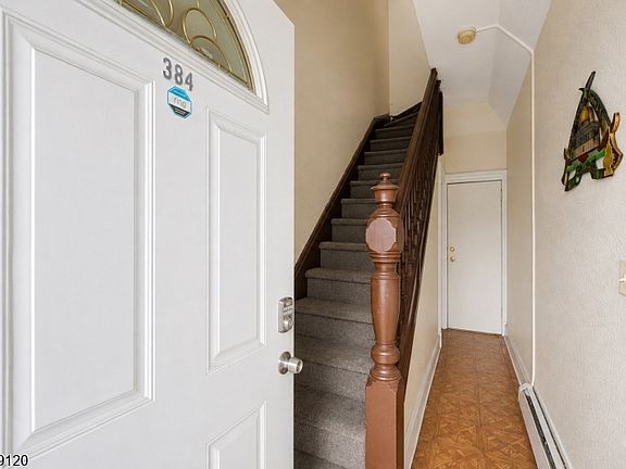 4th image of 384 Getty Ave