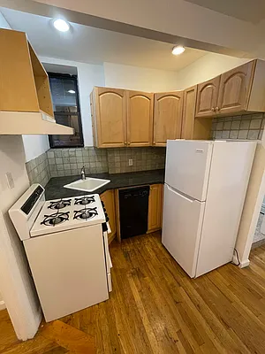 Rented by Best Apartments North Inc | media 18