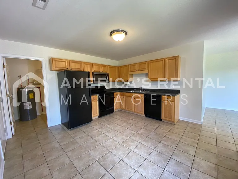 21880 Eastern Valley Rd — Photo 23