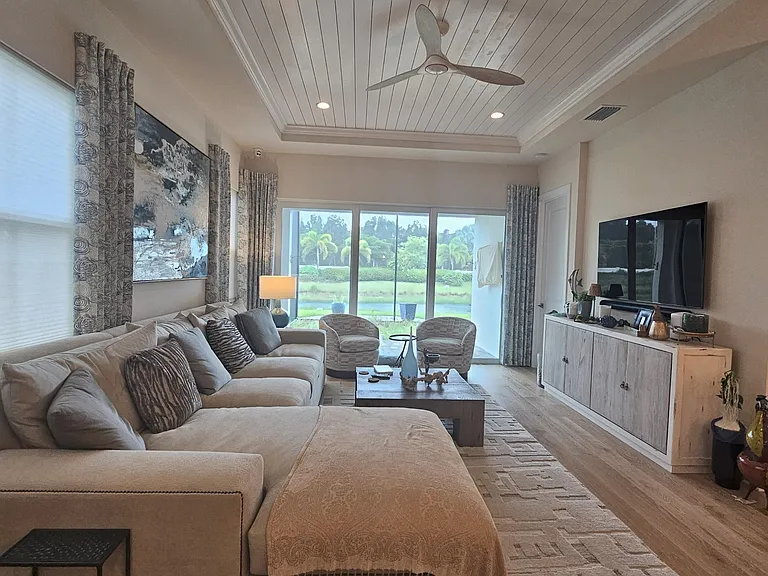 9007 Saint Lucia Dr #1 — Photo 18