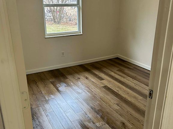 4th image of 1040 Plaza Ct N APT 10