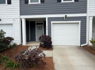419 Trotters Ln, Moncks Corner, SC 29461