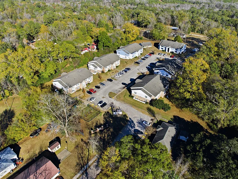 Cottonwood Estates — Photo 24