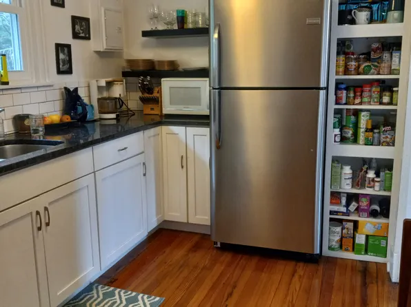 1315 Poplar St #B, Charlottesville, VA 22902