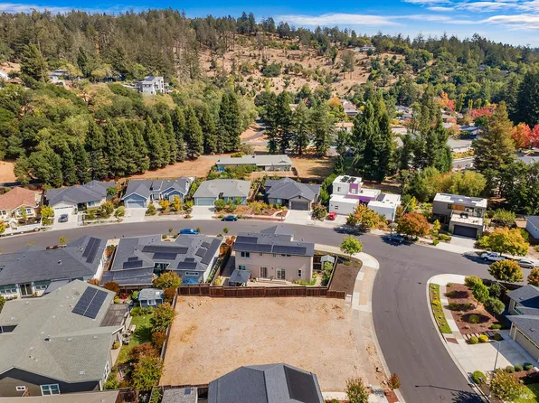 3504 Brookdale Drive, Santa Rosa, CA 95404
