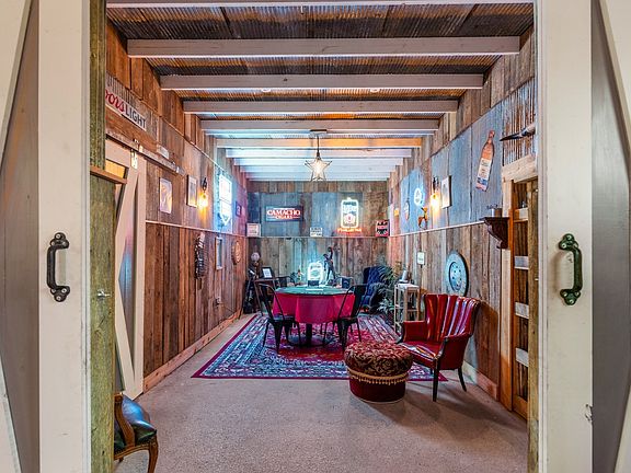 18th image of 1190 W Ellington Pkwy
