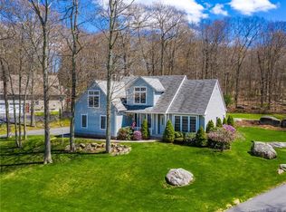 499 Dennison Rdg, Manchester, CT 06040