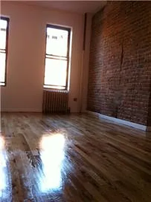 Rented by AJ Clarke | media 25