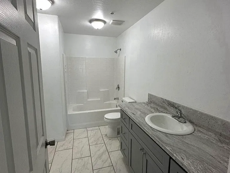 244 Dr Martin Luther King Jr Blvd #B — Photo 13