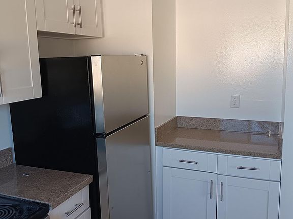 4th image of 251 N El Camino Real APT A