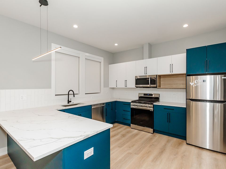 1st image of 716 S Laflin St APT 1F