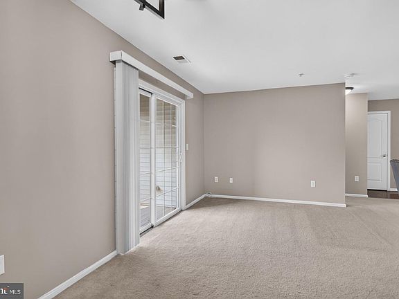 5th image of 115 Lionheart Ln