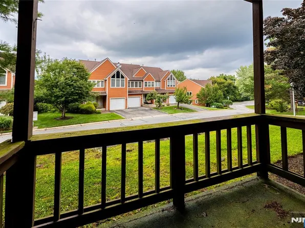 2 Alta Ct Unit 1, Vernon, NJ 07462