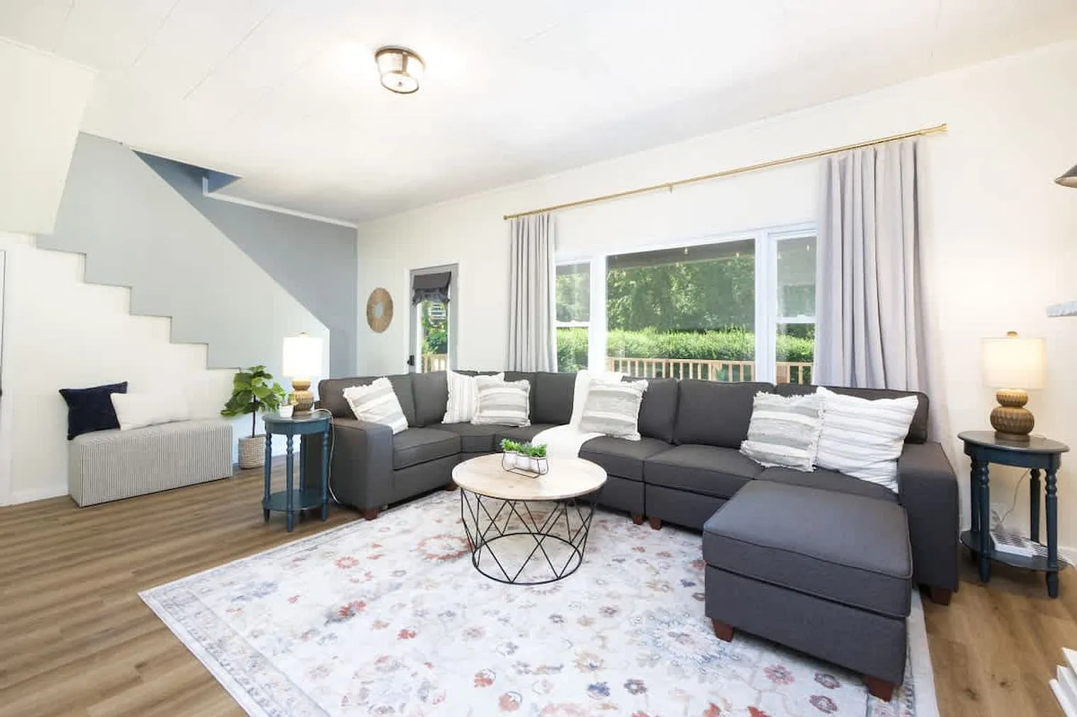 5 bed, 3.0 bath, $4,917 — Photo 3