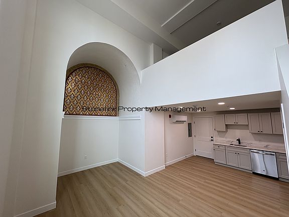 4th image of 265 Manton Ave #201