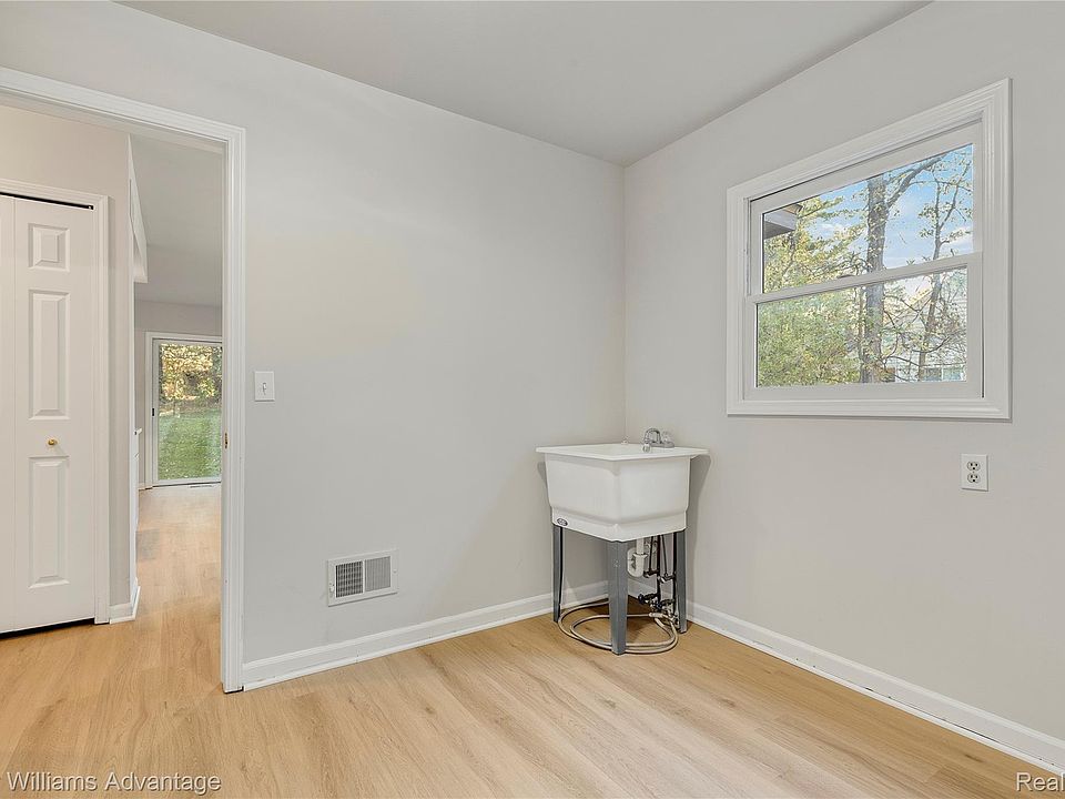 3741 Stoneridge Ct, photo 24