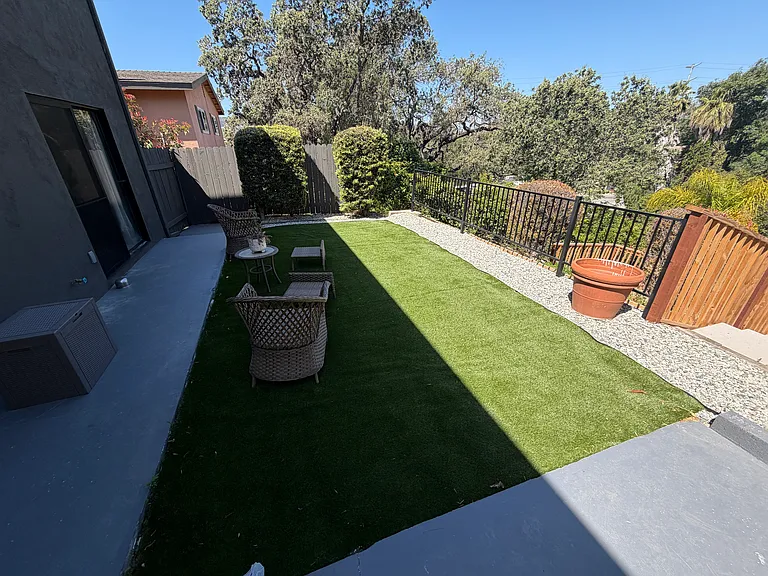 531 Benson Way — Photo 6