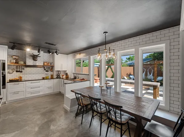 7605 Fox River Ct, Fort Worth, TX 76120