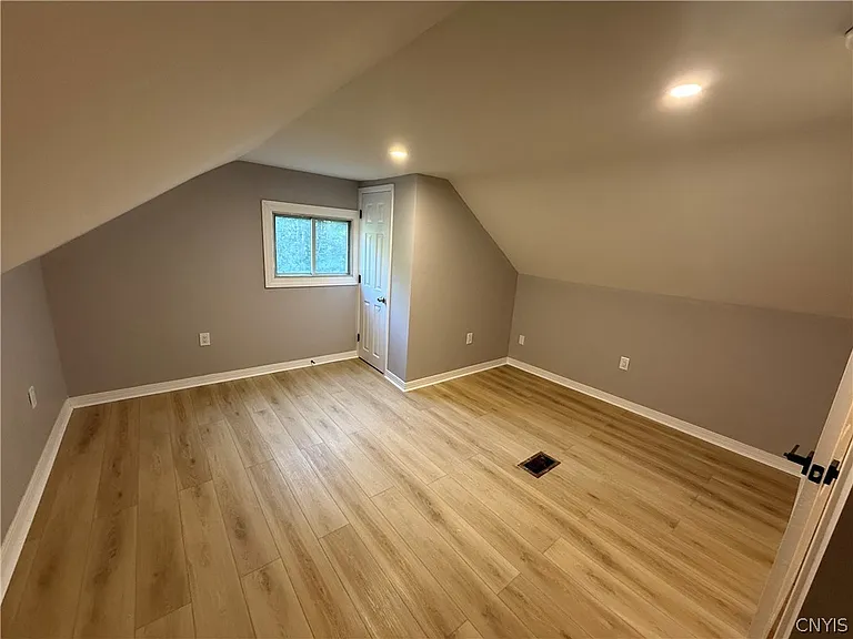 106 Keith Dr — Photo 23