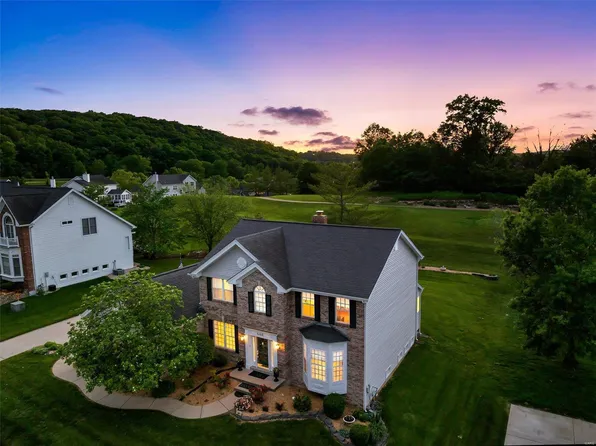 440 Eagle Pointe Landing Dr, Eureka, MO 63025