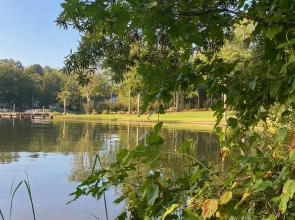 308 Commonwealth Dr, Ninety Six, SC 29666