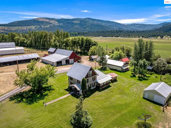 210 Rusho Ln, Blanchard, ID 83804