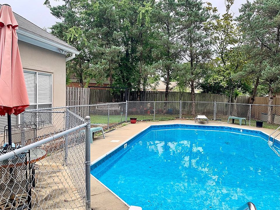 2nd image of 2113 Young Farm Pl