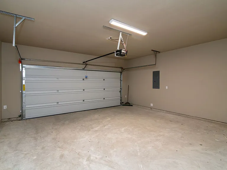 604 Harvest Moon Dr — Photo 18