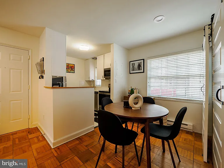1608 W Abingdon Dr #102 — Photo 13