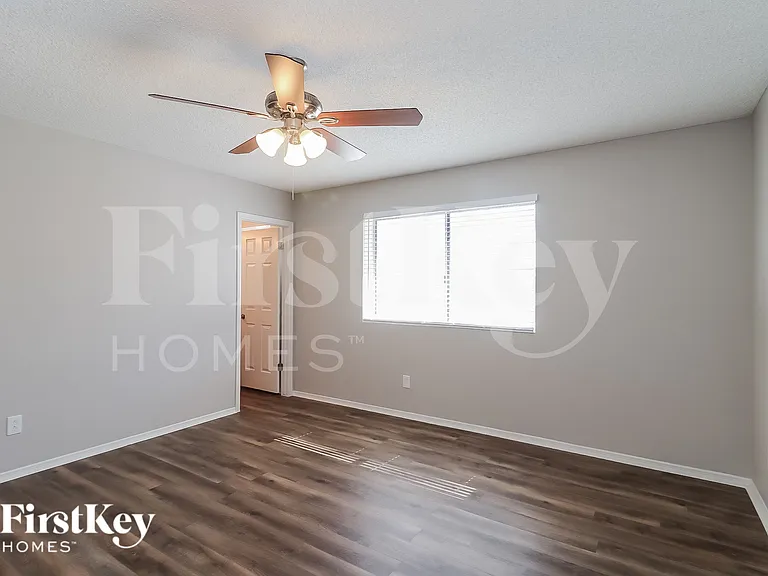 8603 W Diana Ave — Photo 12