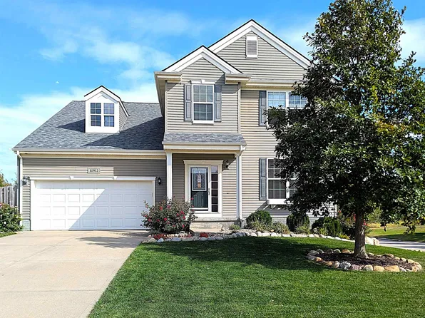 10913 S 110th Ave, Papillion, NE 68046