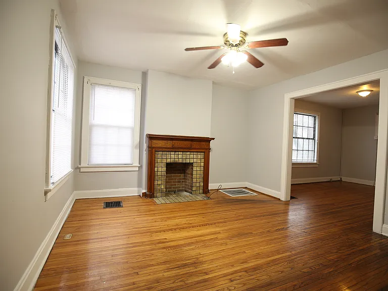 2540 Neil Ave — Photo 1