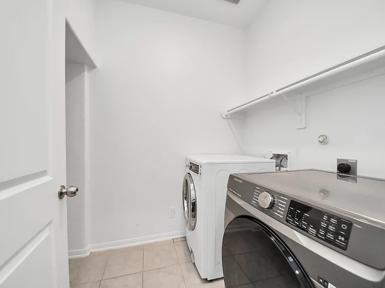 208 Salange Ln — Photo 27