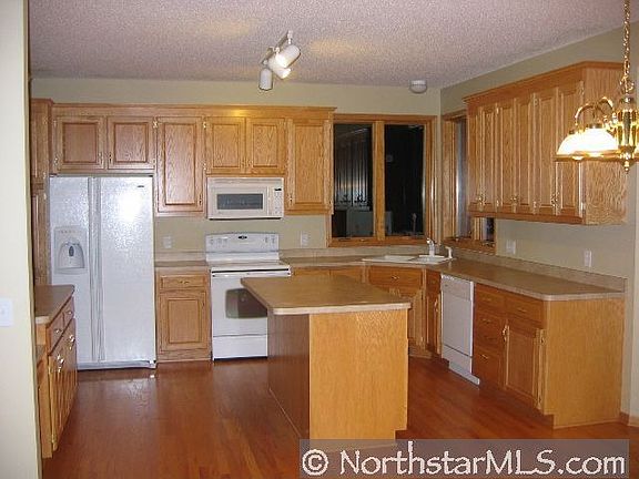 Lots of Cabinet Space