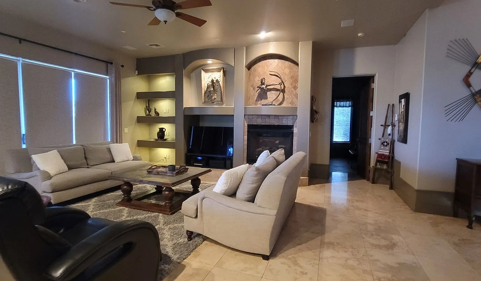 Furnished Single Family Home-Rate Displayed Is For Winter Season — Photo 2
