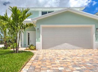 112 SE Via Visconti, Port Saint Lucie, FL 34952