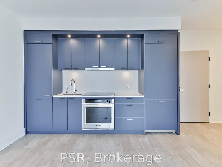 858 Dupont St #733 — Photo 6