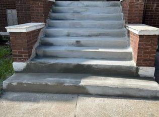 528 N Leclaire Ave #1, Chicago, IL 60644