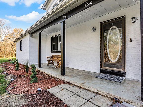 4th image of 2340 Hickory Hill Ln
