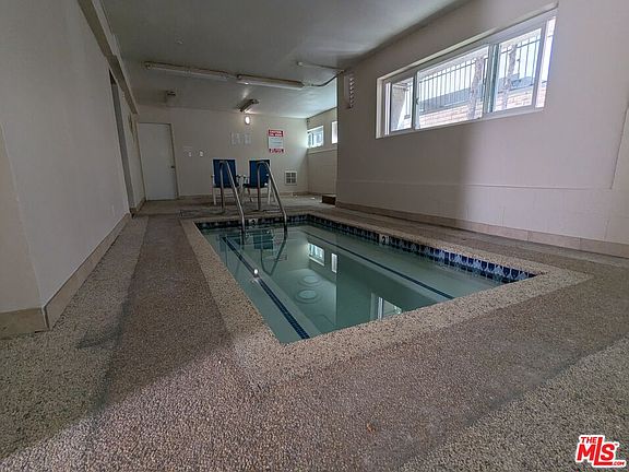 4th image of 5412 Lindley Ave Unit 218