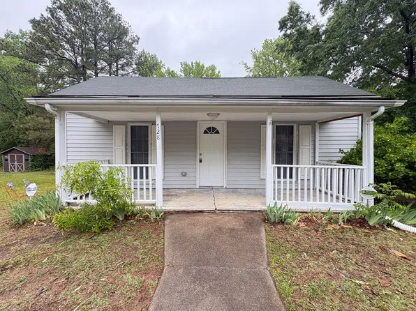 728 Davis St, Eden, NC 27288