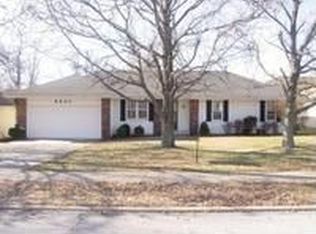 3247 S Jefferson Ave, Springfield, MO 65807