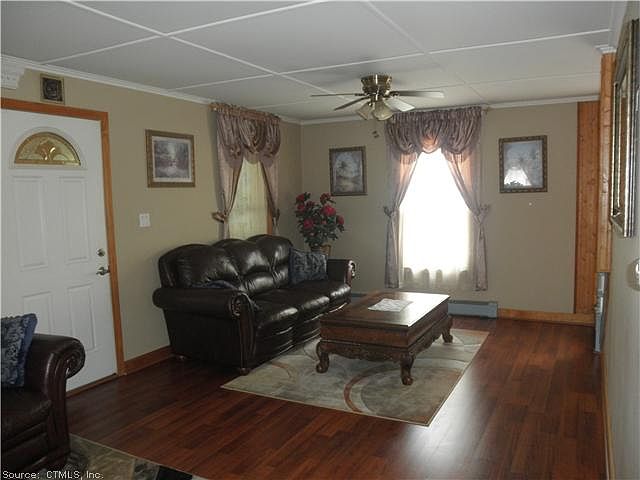 2nd image of 91 Knoll St