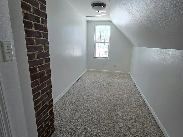 Office or small bedroom