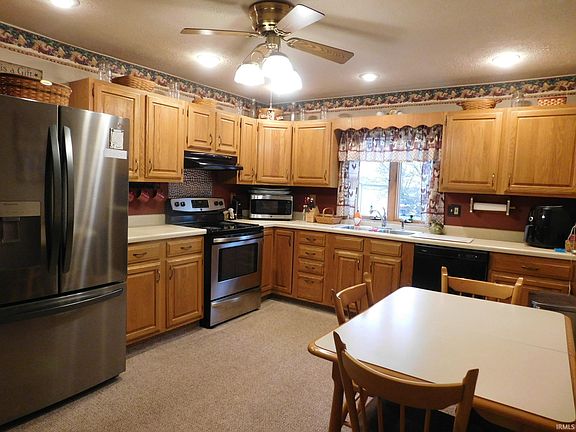 4th image of 2490 E County Road 800 N