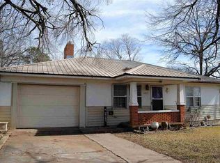 1323 W 7th St, Sulphur, OK 73086