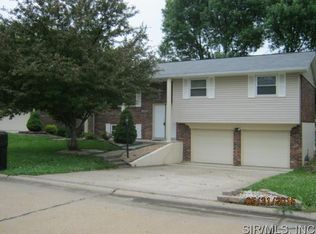 37 Bettina Dr, Swansea, IL
