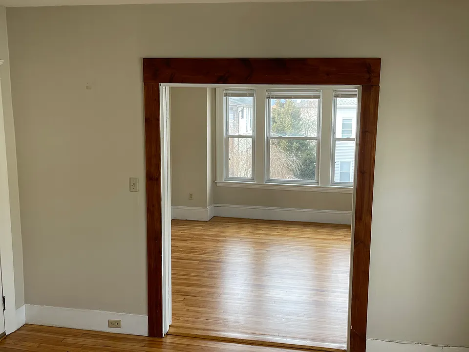 7 Fairbanks St #3-L